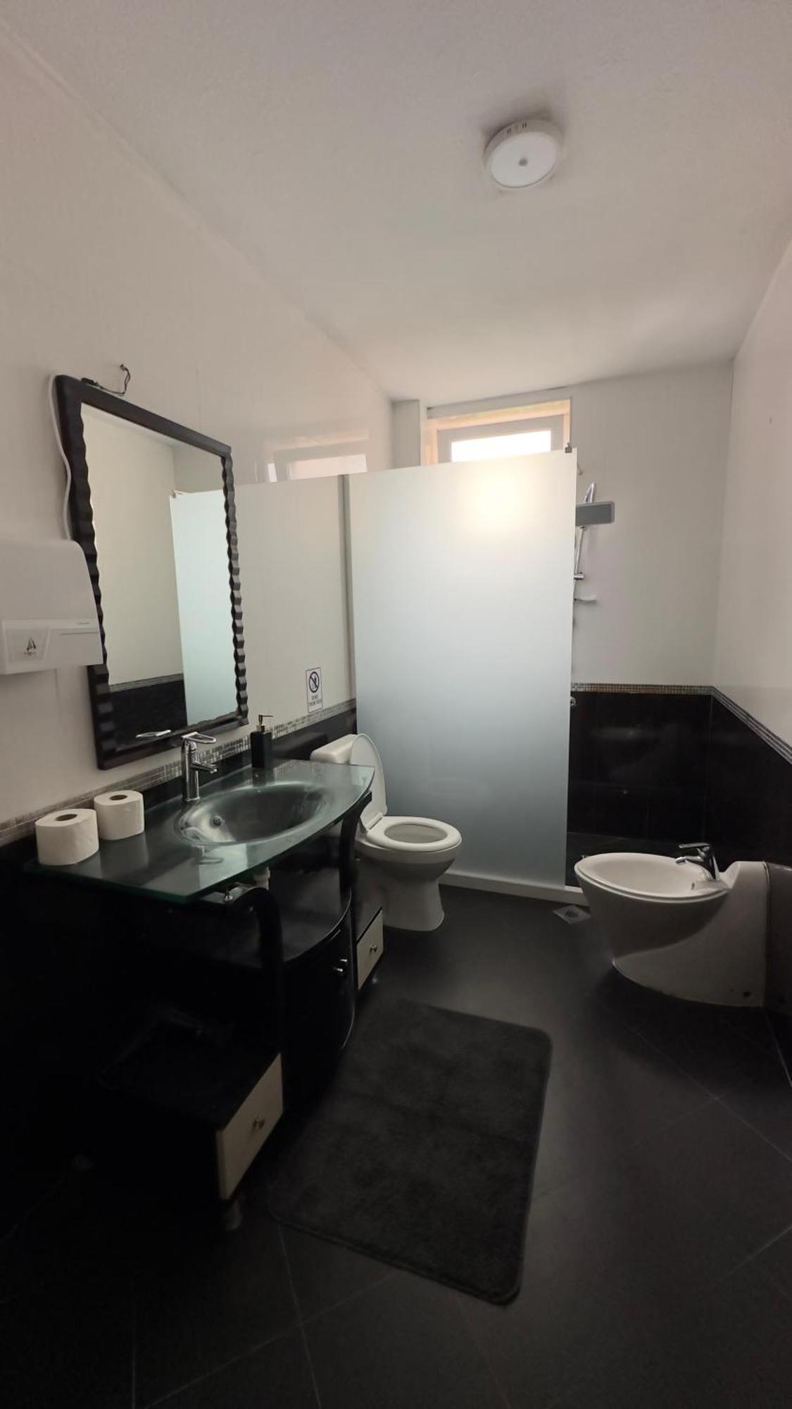 Coral Apartments Приштина Екстер'єр фото
